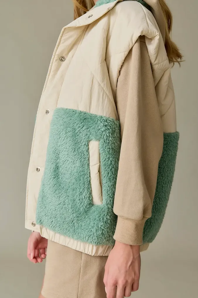 Ava Vest