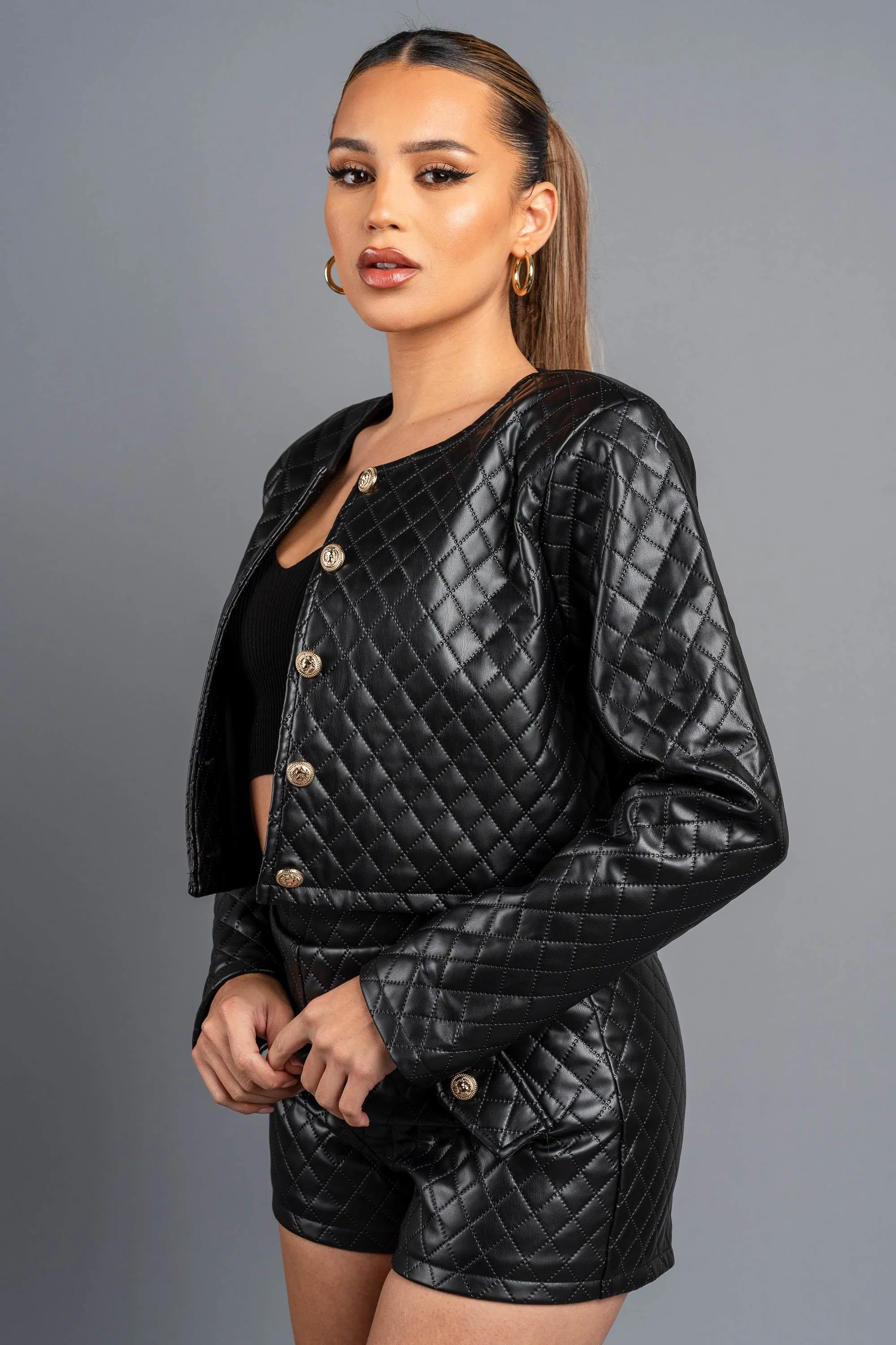 CHIC QUILTED LEATHER CROPPED JACKET & SHORTS SET