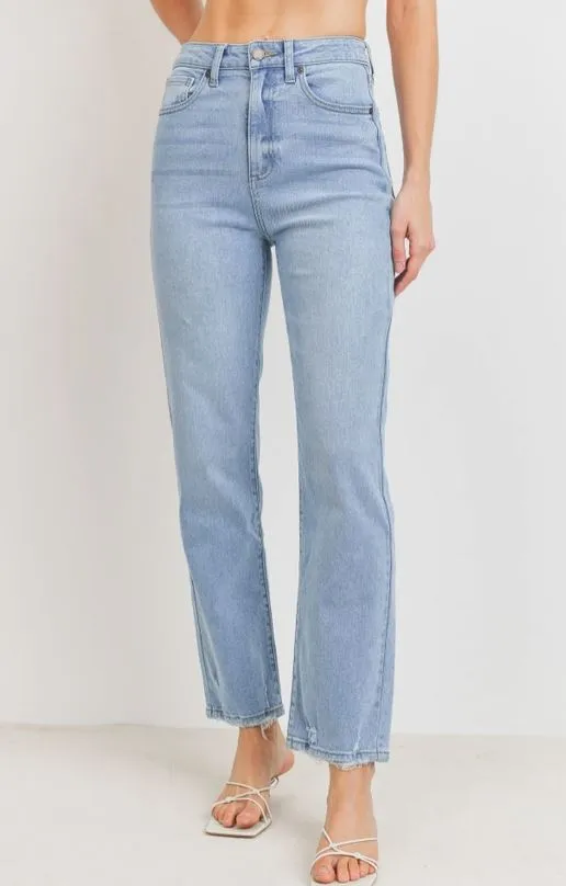 Clean Straight Stretch Jeans