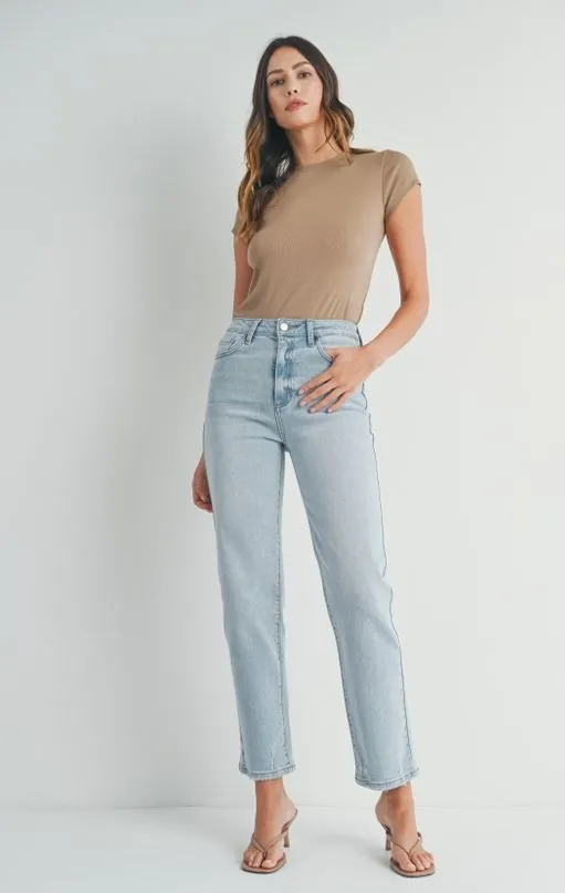 Clean Straight Stretch Jeans