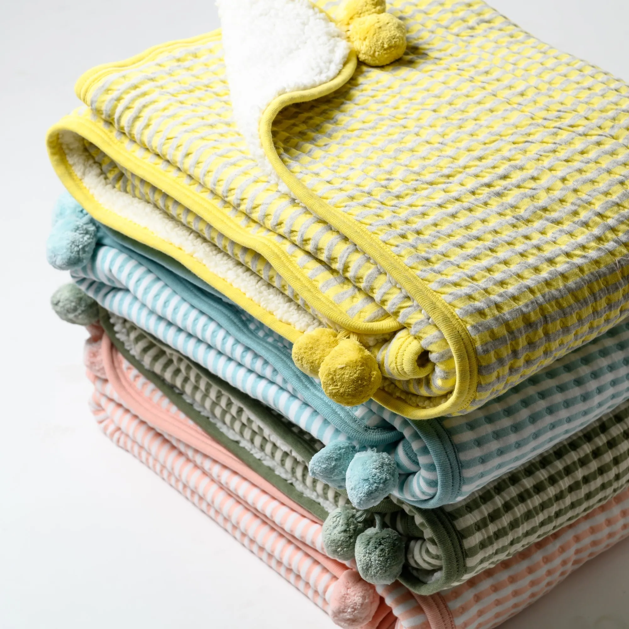 Cool Blue Knit Quilted Blanket with Sherpa
