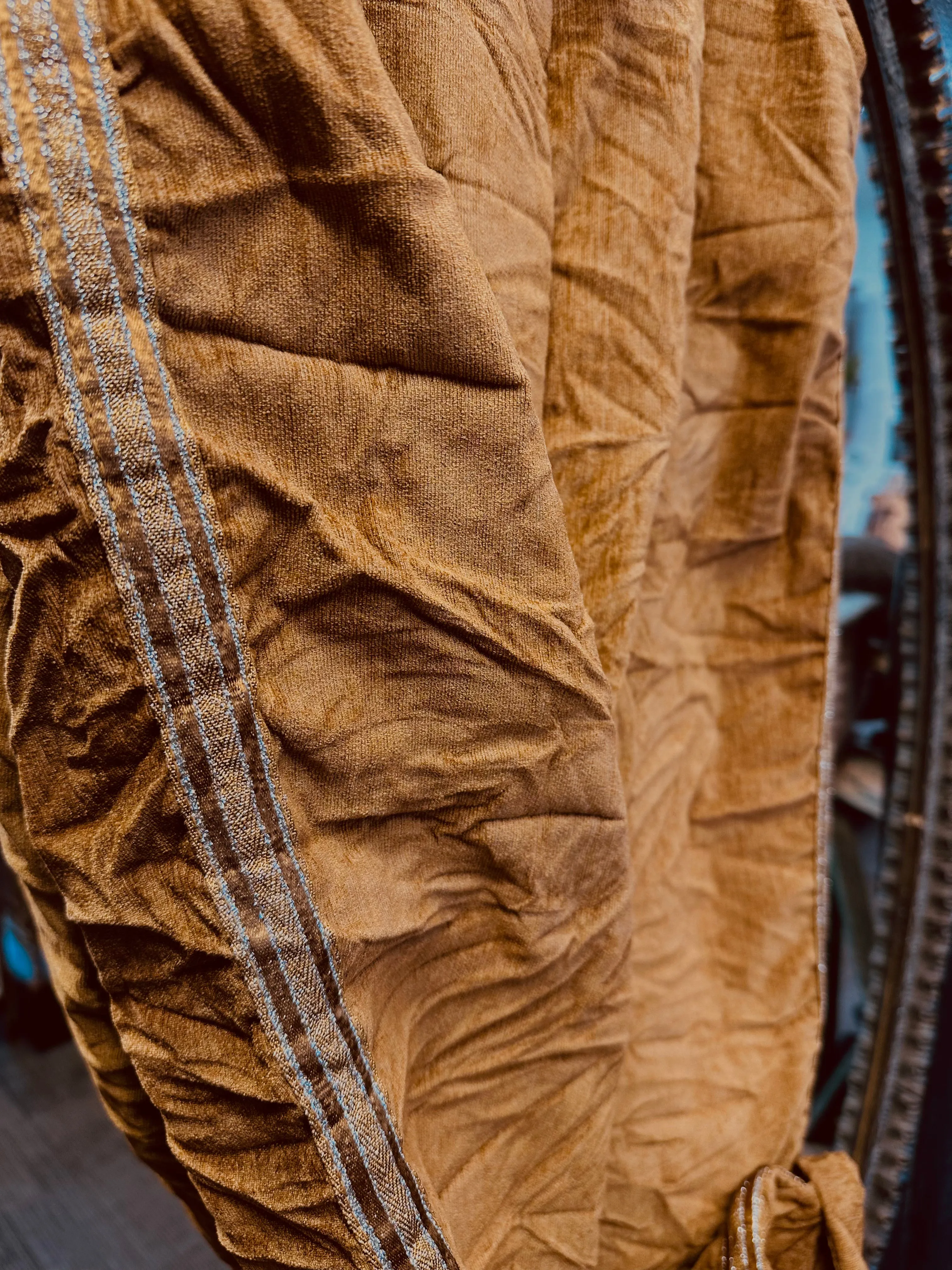 Cord stretch pants