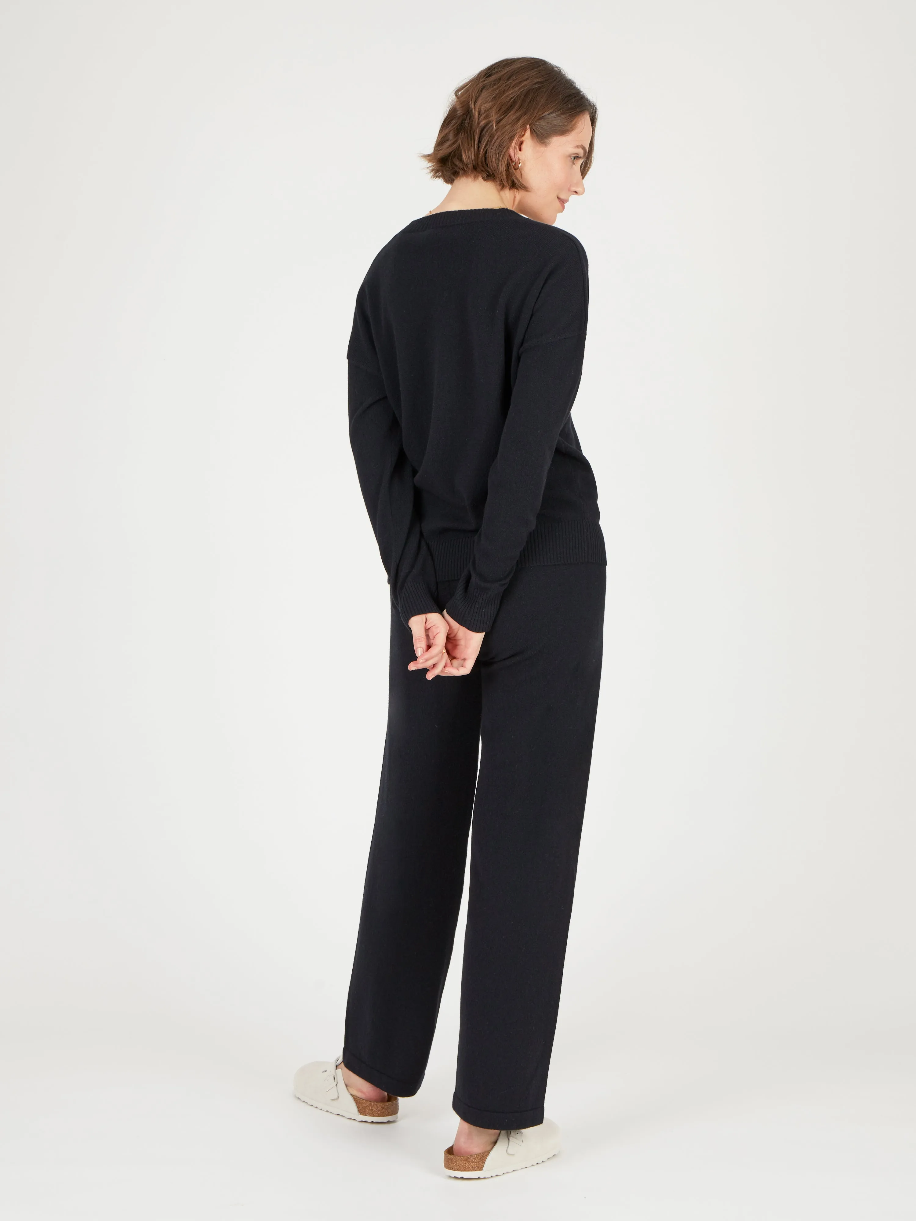 Core Standard 100% Cashmere Straight Leg Joggers