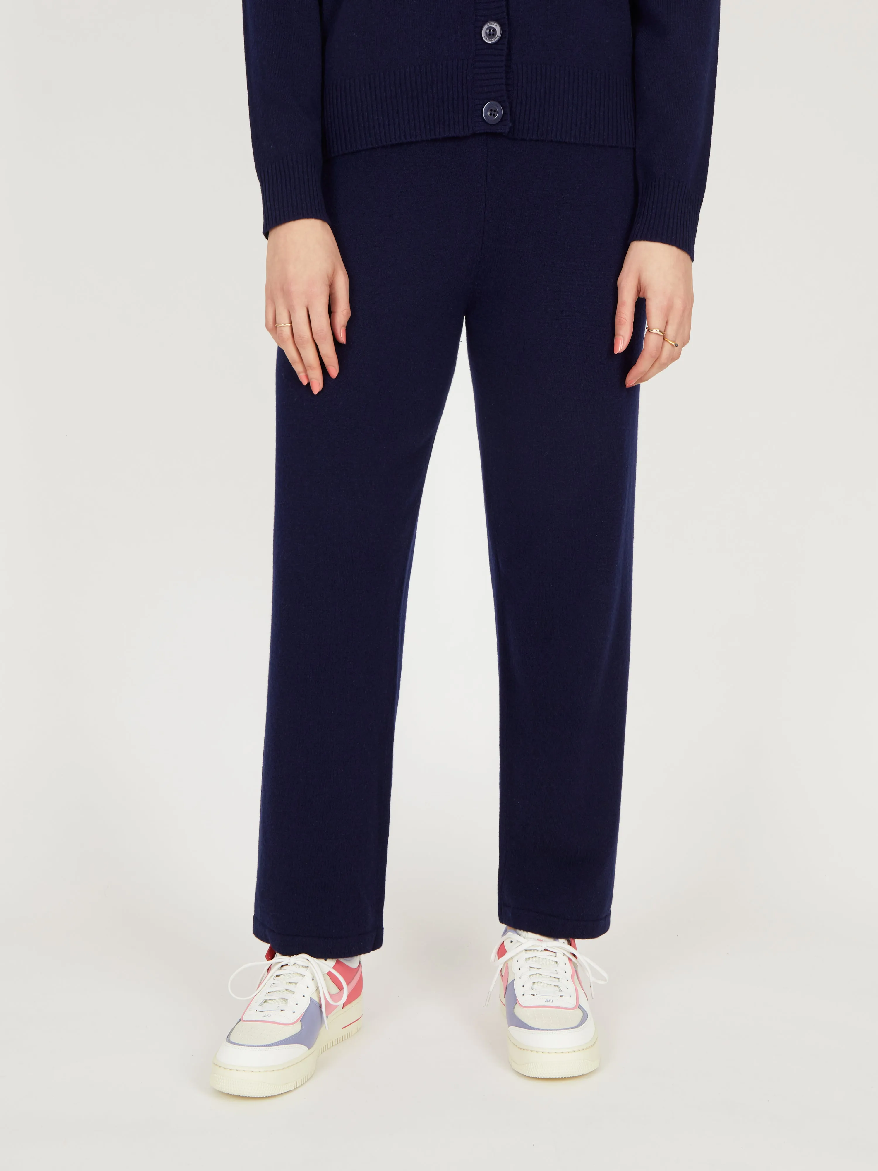 Core Standard 100% Cashmere Straight Leg Joggers