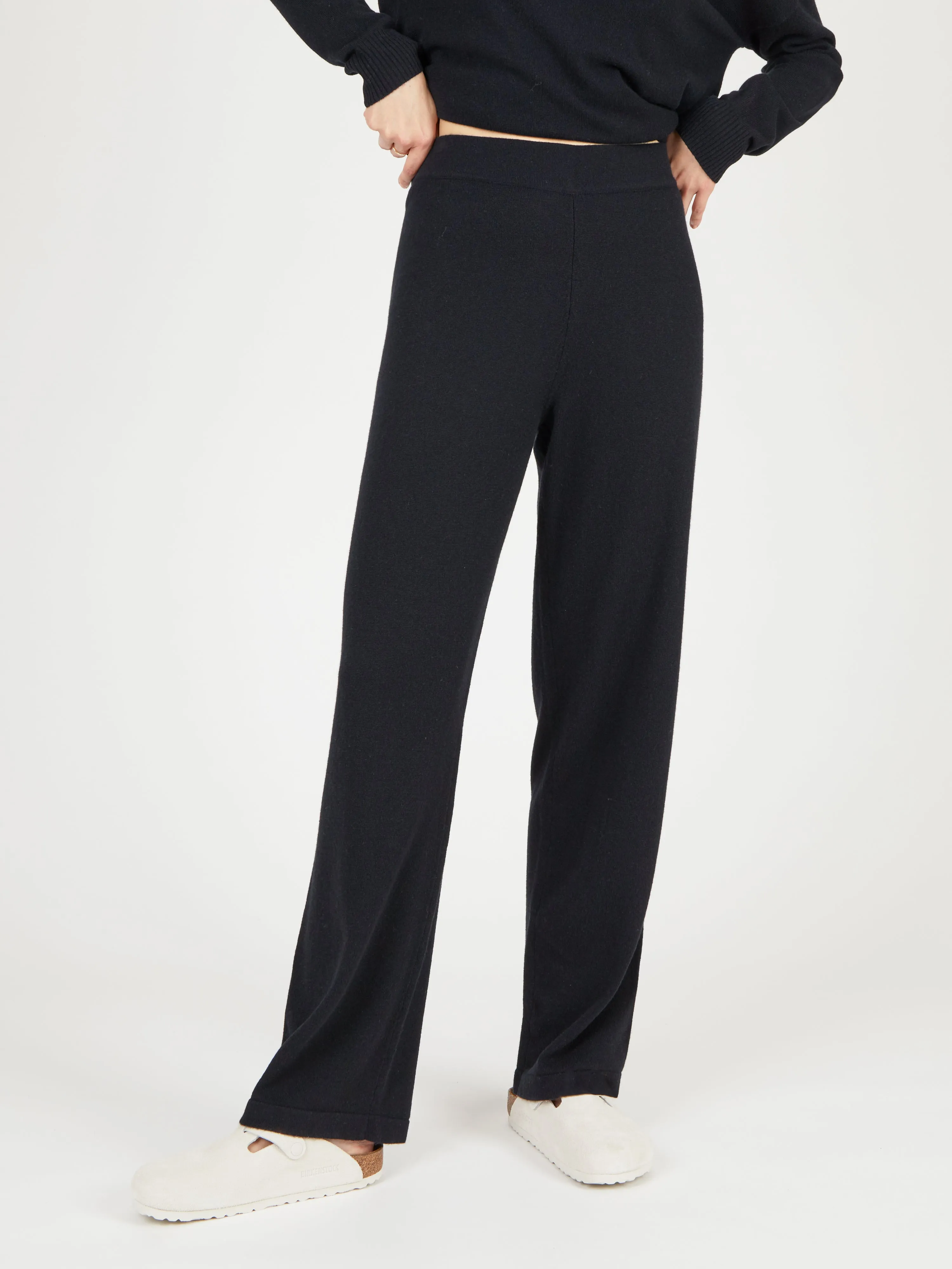 Core Standard 100% Cashmere Straight Leg Joggers
