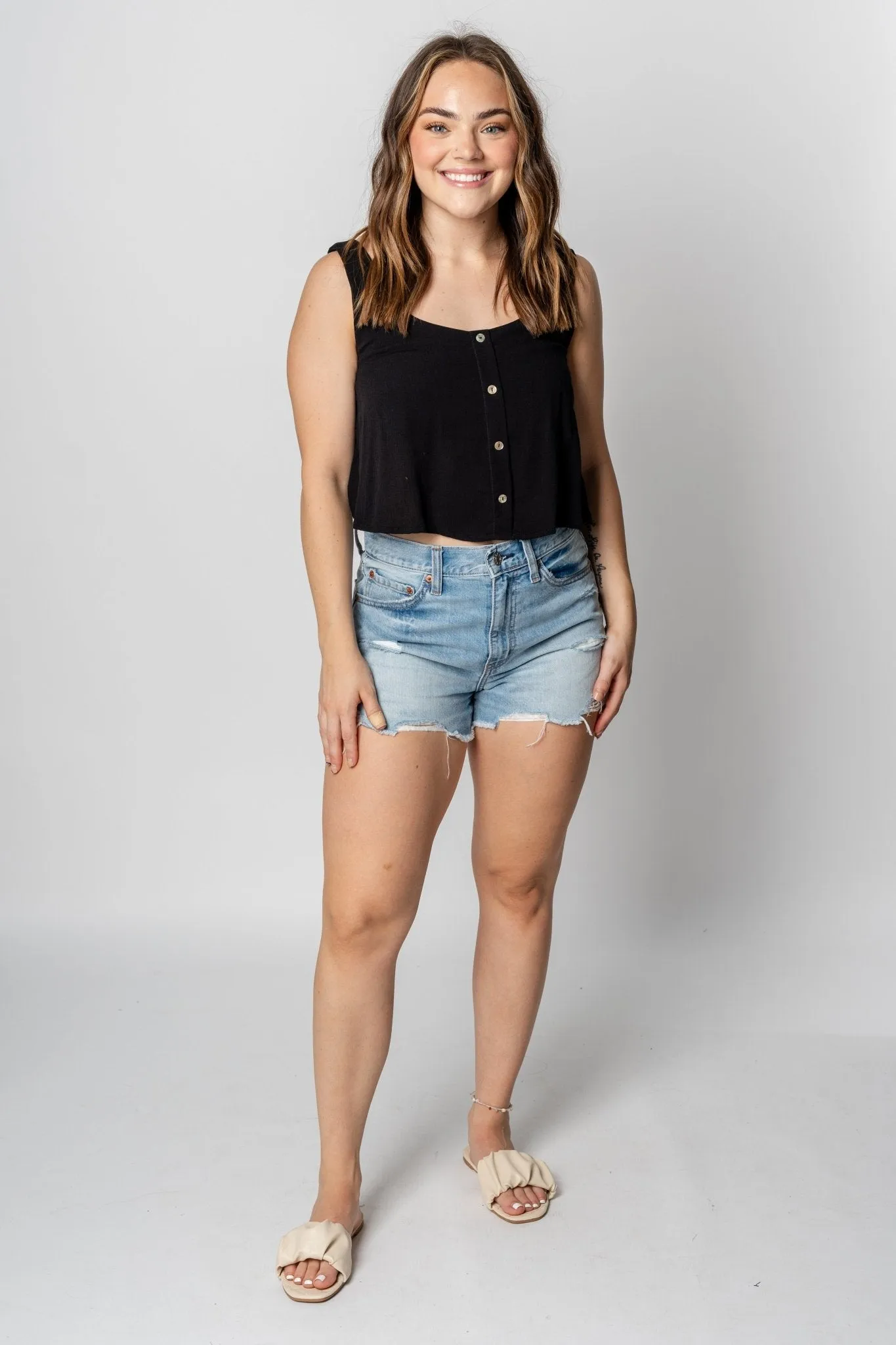 Cropped button tank top black
