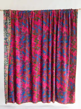 Double-Sided Cozy Bed Blanket - Green Lined Floral