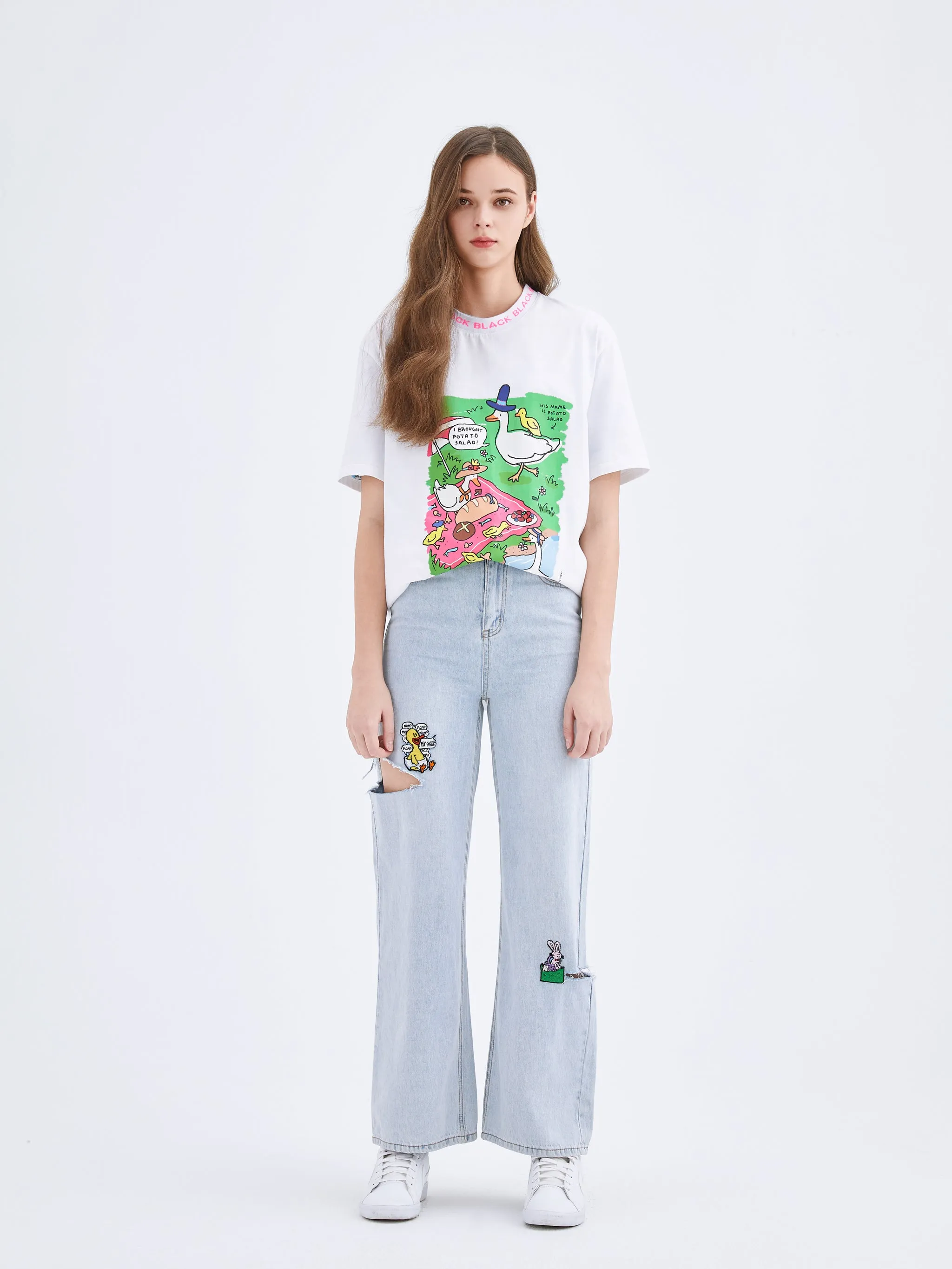 Embroidered Baggy Jeans