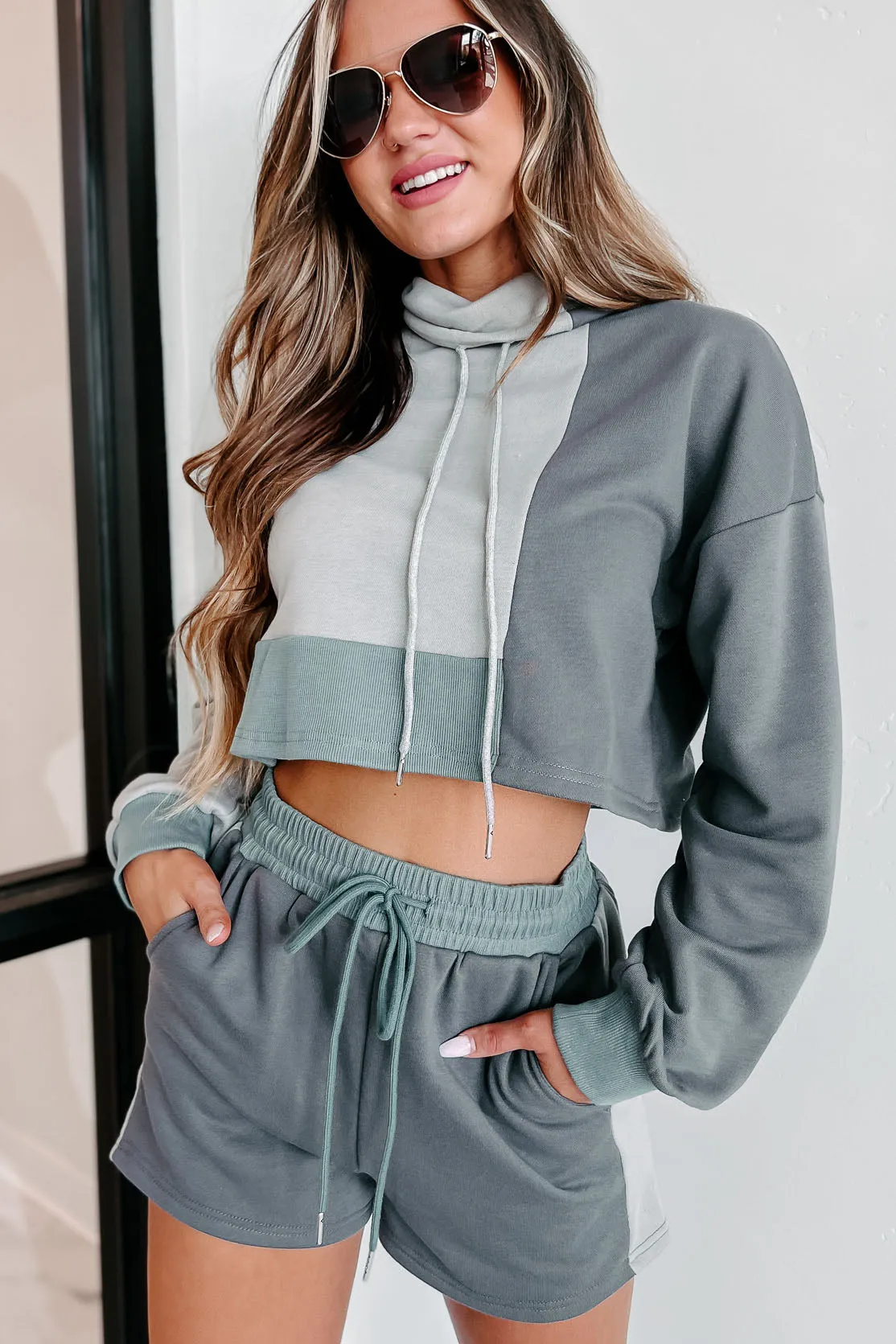 In Relaxation Mode Colorblock Two-Piece Shorts Set (Grey)