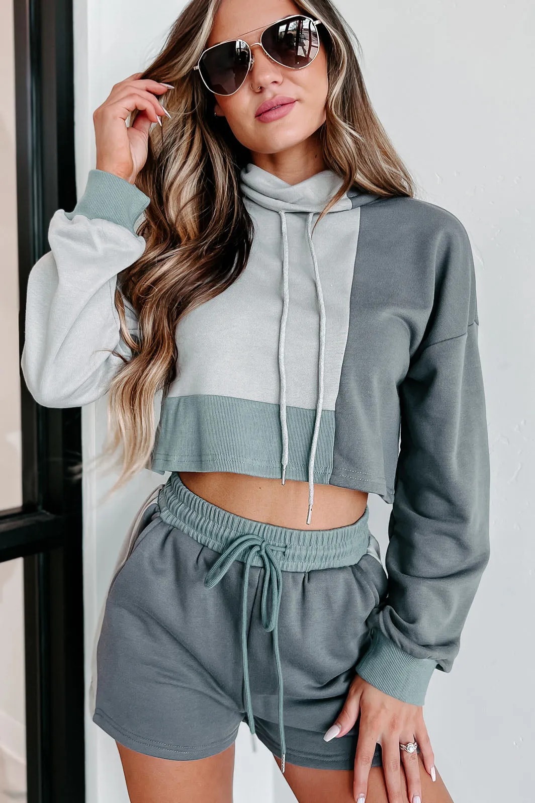 In Relaxation Mode Colorblock Two-Piece Shorts Set (Grey)