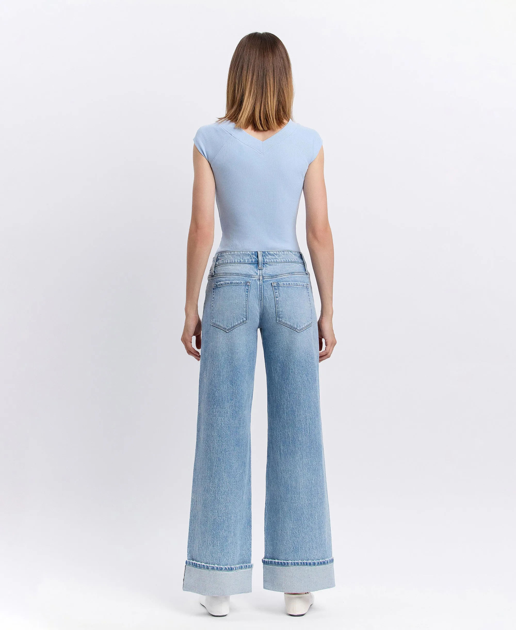 London - Low Rise Cuffed Baggy Wide Leg Jeans