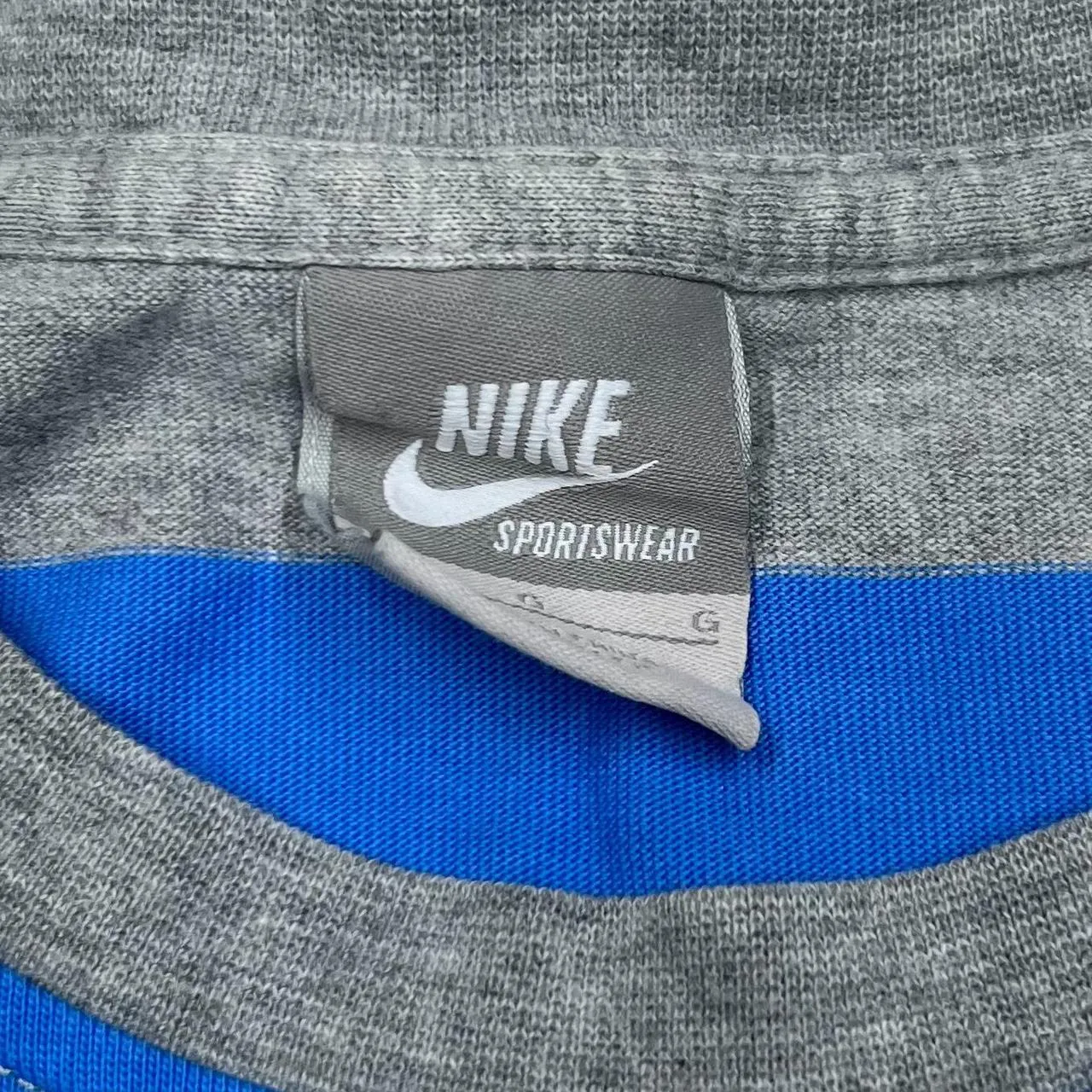 NIKE Classic Mini Logo Spellout Graphic Colour Block Striped T-Shirt