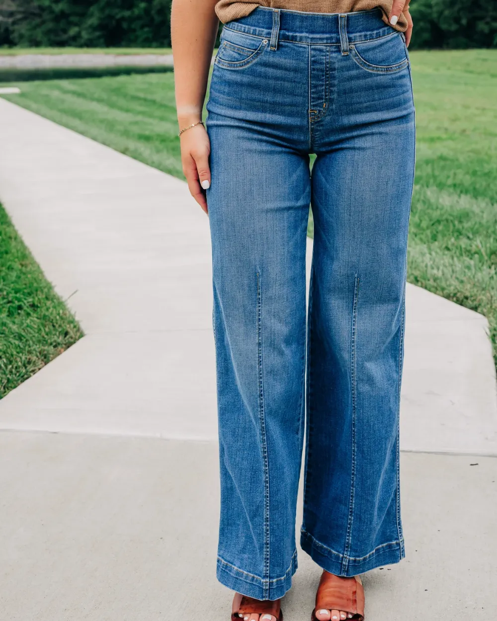 Seamed Front Wide Leg Denim Jeans